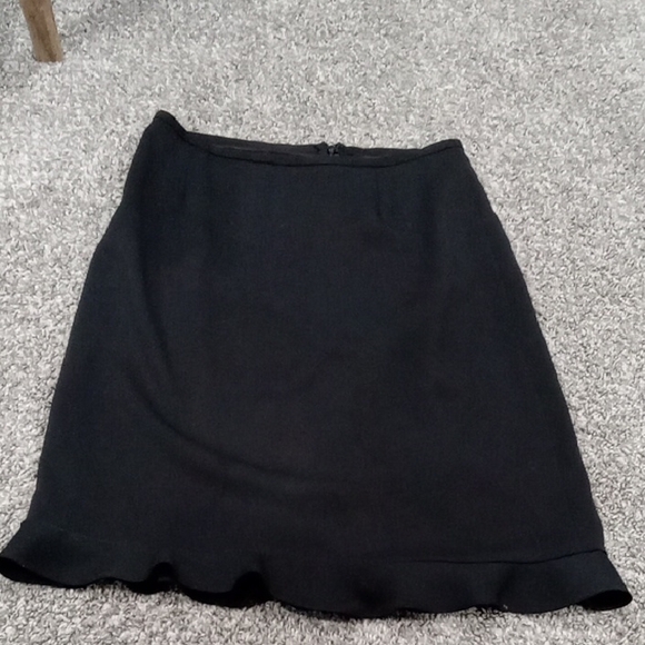 Yansi Fugel Black A Line Skirt With Ruffel Hem Size 8 - Picture 1 of 2